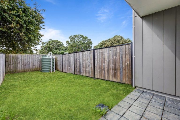 Photo of property in 13 Eileen Newey Place, Henderson, Auckland, 0612