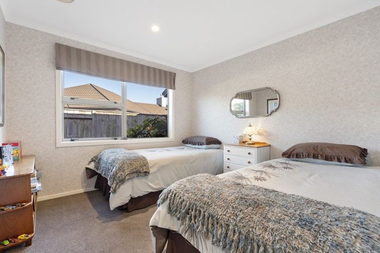 Photo of property in 4 Medallion Court, Kelvin Grove, Palmerston North, 4414