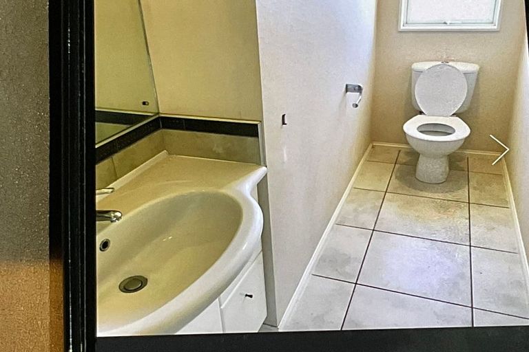 Photo of property in 10 Franshell Crescent, East Tamaki, Auckland, 2013