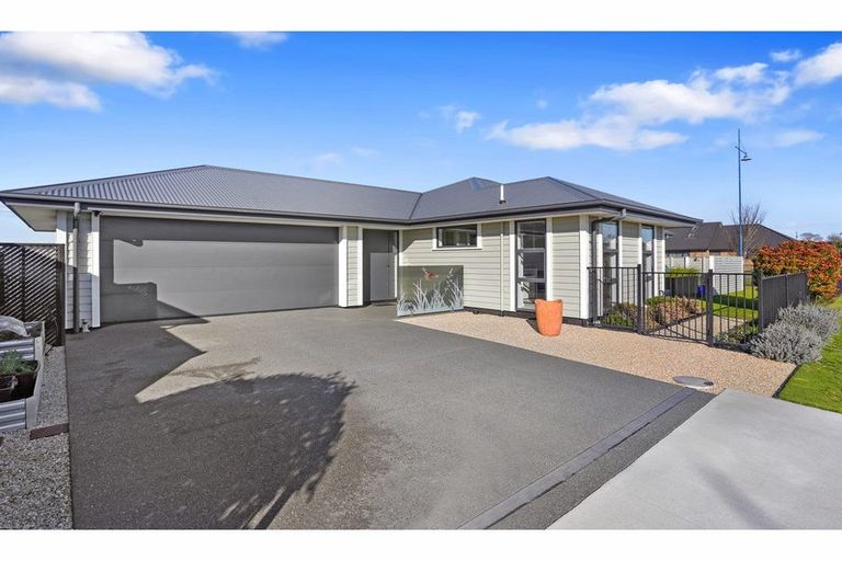 Photo of property in 24 Hodgkinson Road, Pegasus, 7612