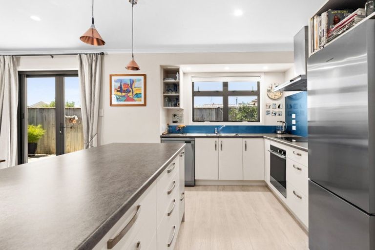 Photo of property in 4b Read Crescent, Clive, 4102