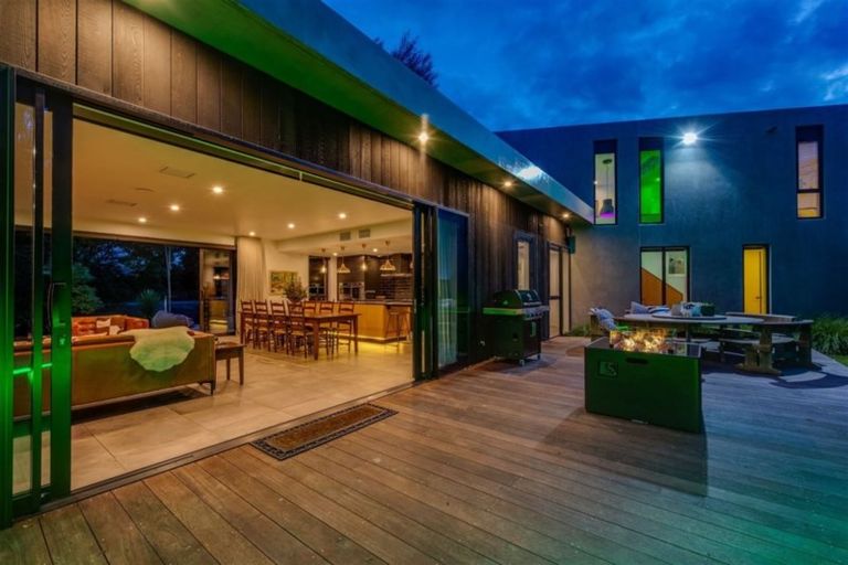 Photo of property in 11 Girvan Street, Fendalton, Christchurch, 8041