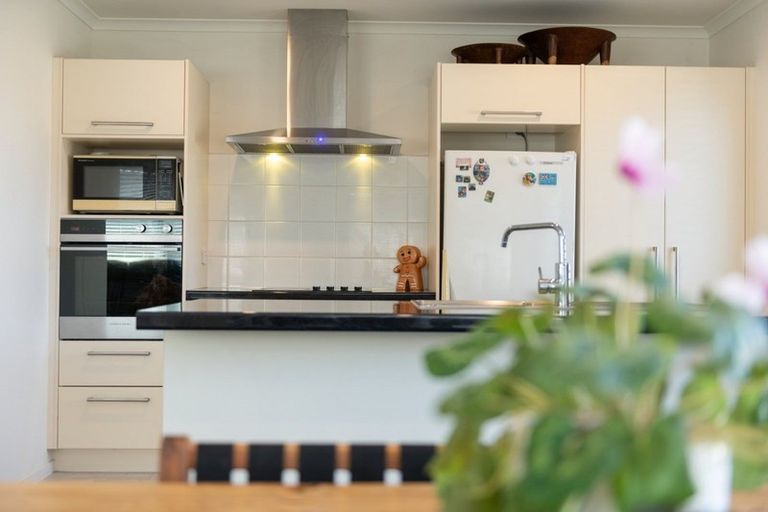 Photo of property in 33 Kanapa Close, Papamoa, 3118