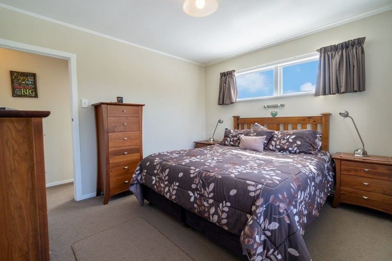 Photo of property in 1 Butler Place, Te Kamo, Whangarei, 0112