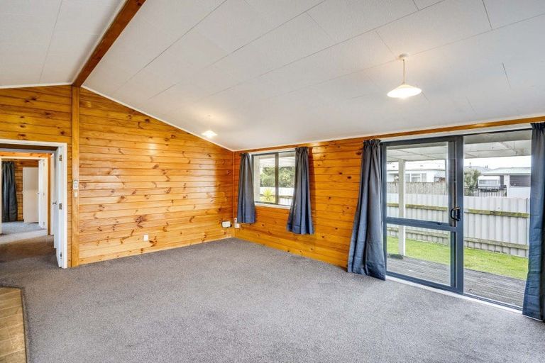 Photo of property in 400 Burnett Street, Mahora, Hastings, 4120