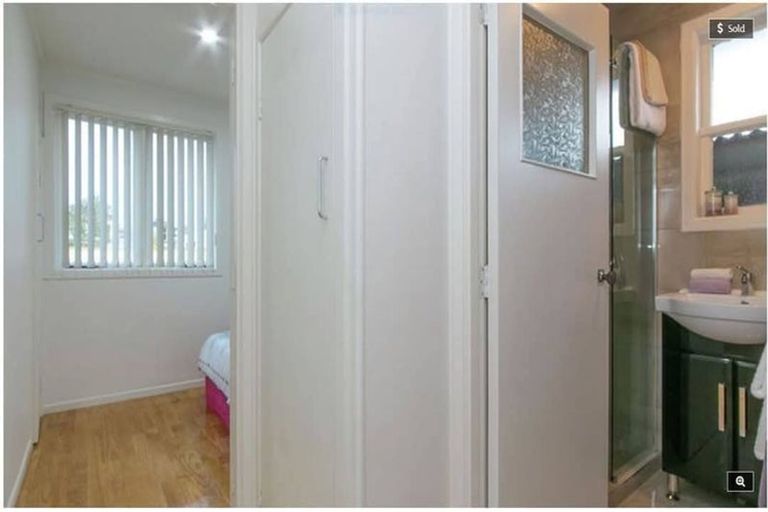 Photo of property in 31 Waipani Road, Te Atatu Peninsula, Auckland, 0610