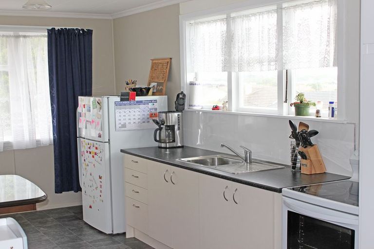 Photo of property in 2 Mclean Street, Oamaru North, Oamaru, 9400