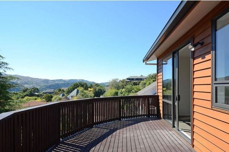 Photo of property in 68a Chatsworth Road, Silverstream, Upper Hutt, 5019