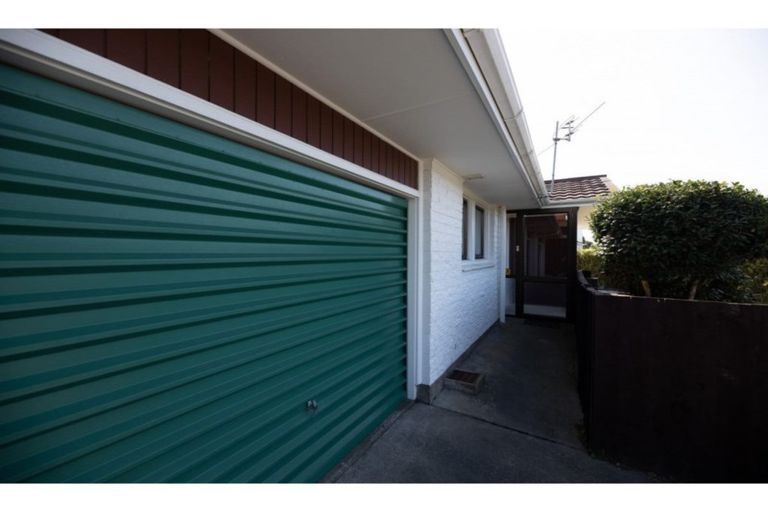 Photo of property in 1/1 Rosedale Place, Avonhead, Christchurch, 8042