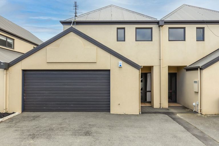 Photo of property in 4/67 Brockworth Place, Riccarton, Christchurch, 8011