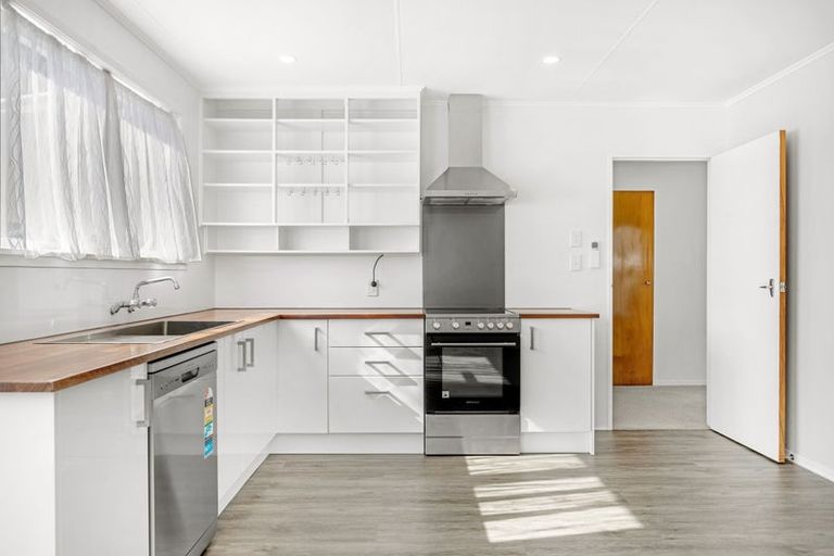 Photo of property in 14 Mcfarlane Place, Springlands, Blenheim, 7201