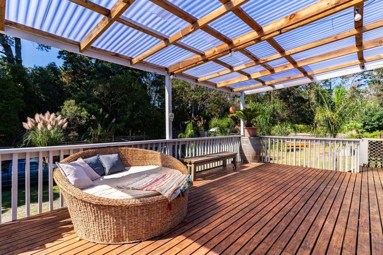 Photo of property in 106 Komiti Road, Tinopai, Matakohe, 0593