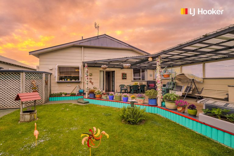 Photo of property in 4 West Avenue, Saint Clair, Dunedin, 9012