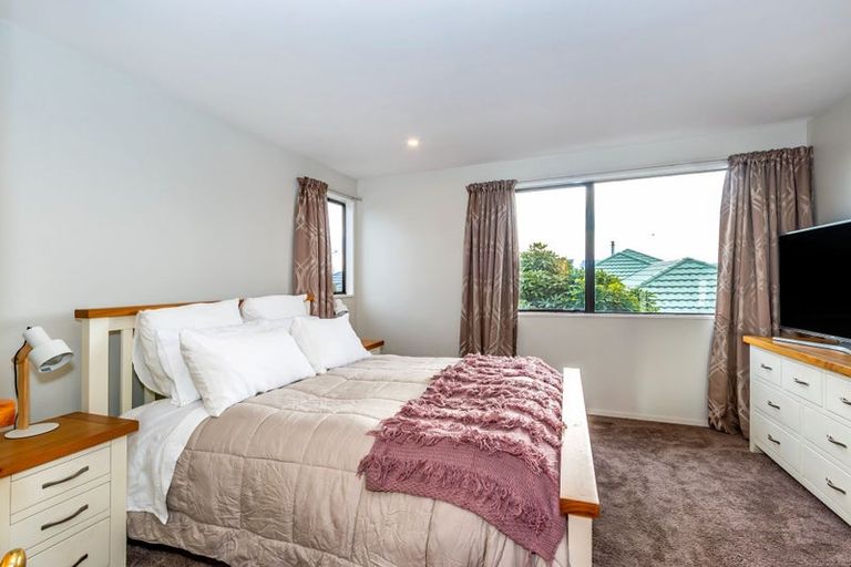 Photo of property in 1/4 Parkwood Place, Parklands, Christchurch, 8083