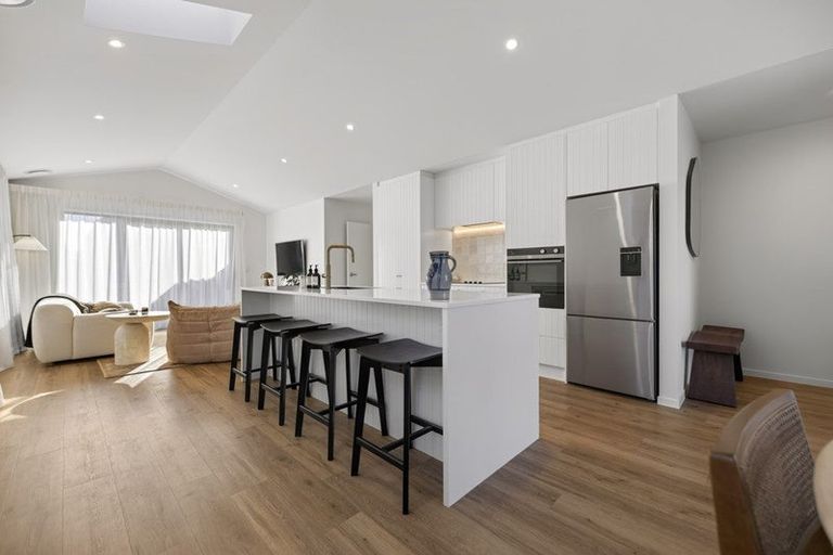 Photo of property in 11 Waterfowl Road, Jacks Point, 9371