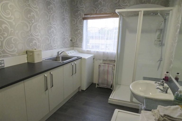 Photo of property in 4 Aotea Crescent, Gore, 9710