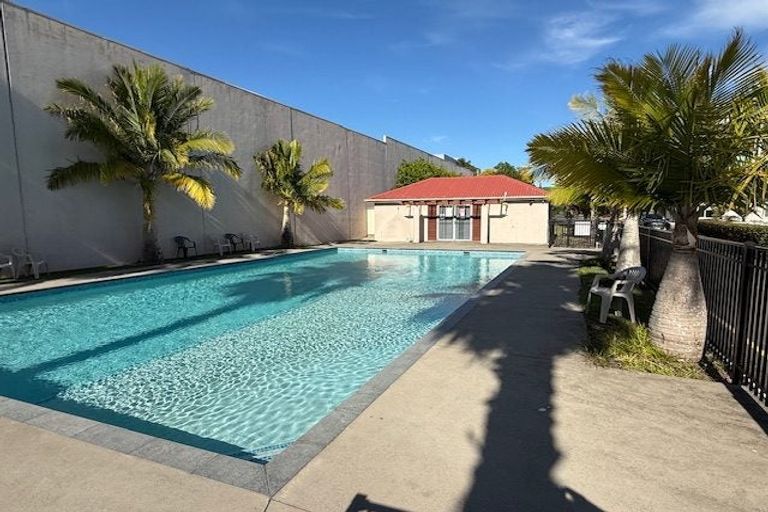 Photo of property in 31b/30 Westward Ho, Glen Eden, Auckland, 0602