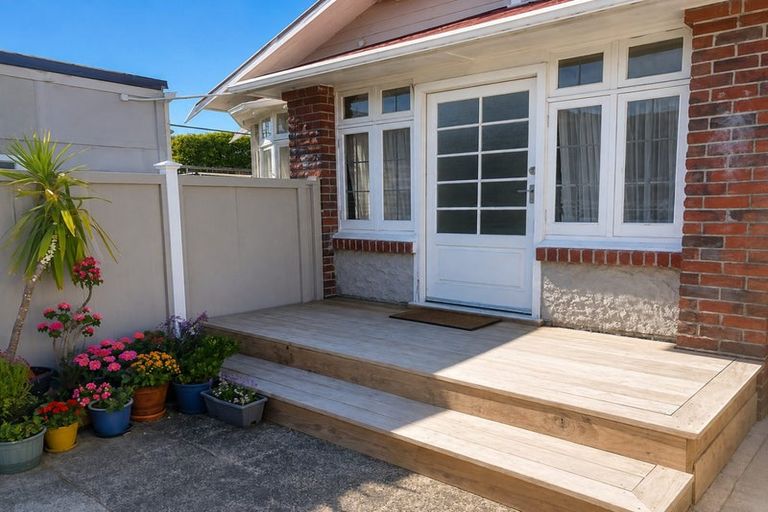 Photo of property in 38 Kensington Avenue, Petone, Lower Hutt, 5012