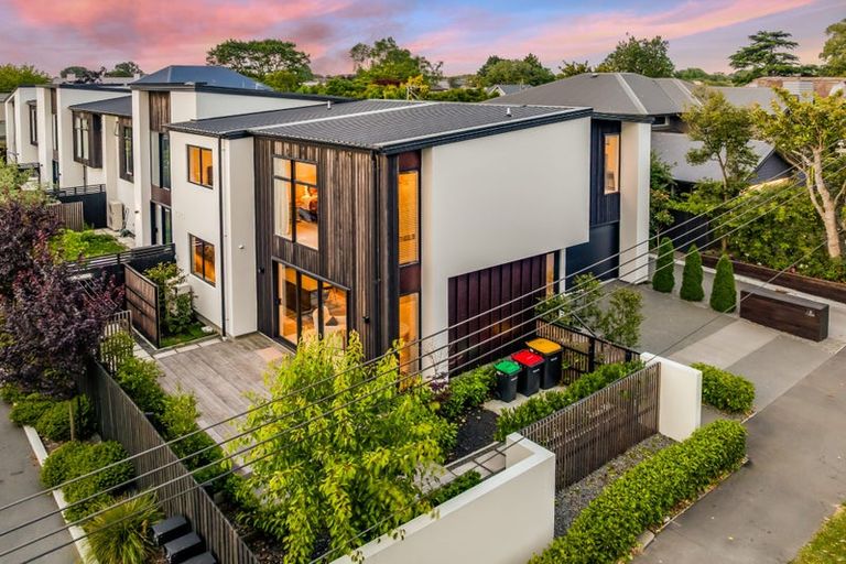 Photo of property in 1/39 Webb Street, St Albans, Christchurch, 8014