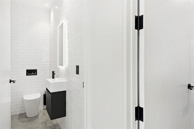 Photo of property in 114a Paparoa Street, Papanui, Christchurch, 8053