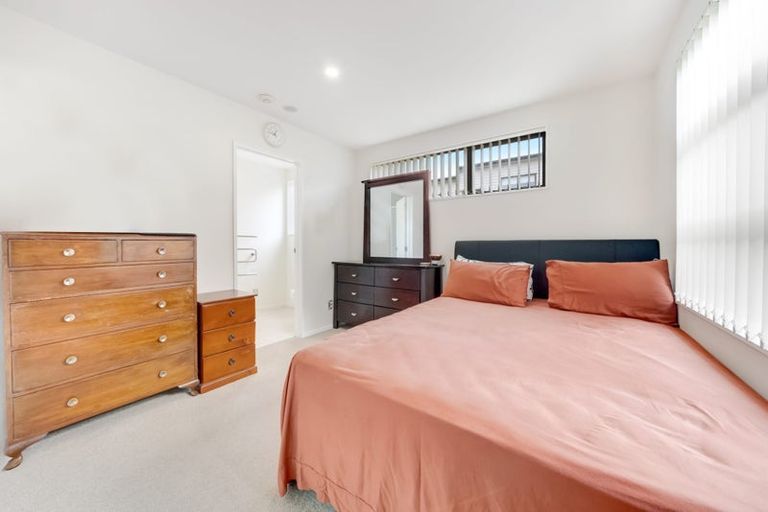 Photo of property in 9/15 Wyllie Road, Papatoetoe, Auckland, 2025