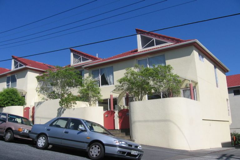 Photo of property in 20/20 Thompson Street, Mount Cook, Wellington, 6011