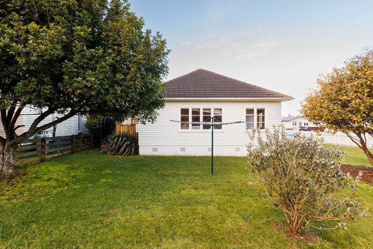 Photo of property in 17 Harford Street, Feilding, 4702