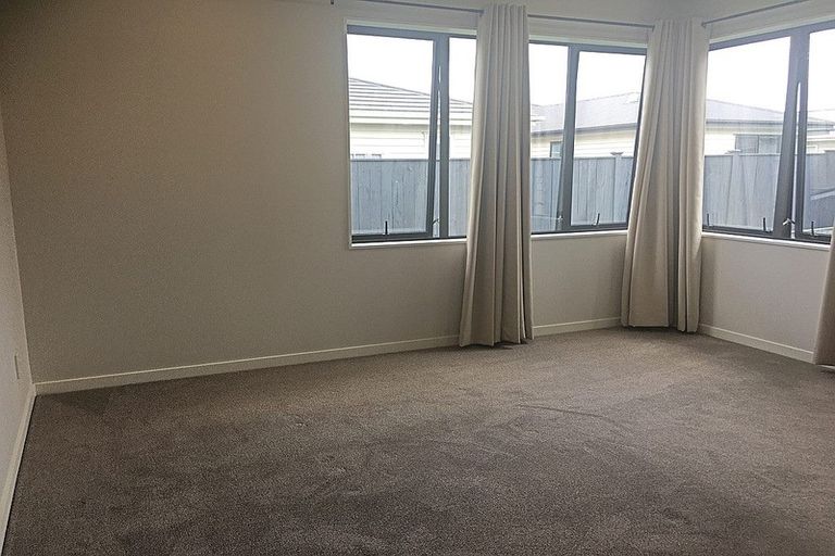 Photo of property in 18 Treestump Road, Takanini, 2112