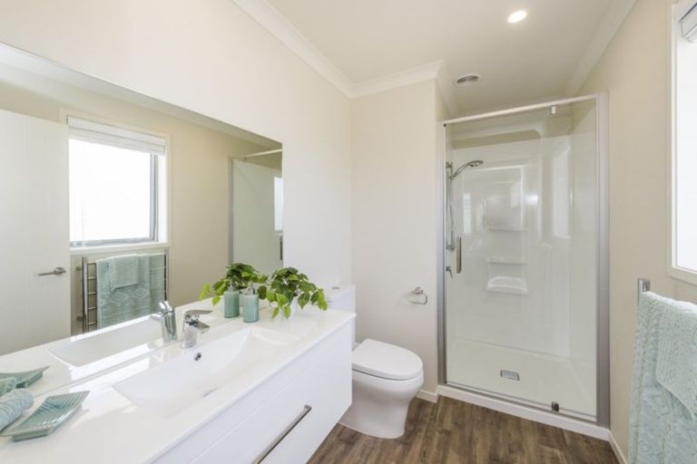 Photo of property in 15 Kara Place, Wharewaka, Taupo, 3330