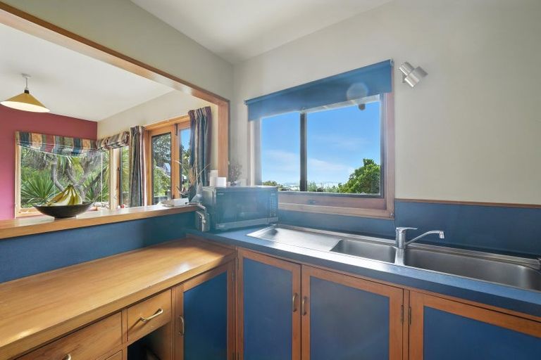 Photo of property in 21 Toledo Place, Mount Pleasant, Christchurch, 8081