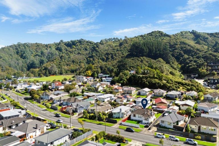 Photo of property in 243 Wellington Road, Wainuiomata, Lower Hutt, 5014