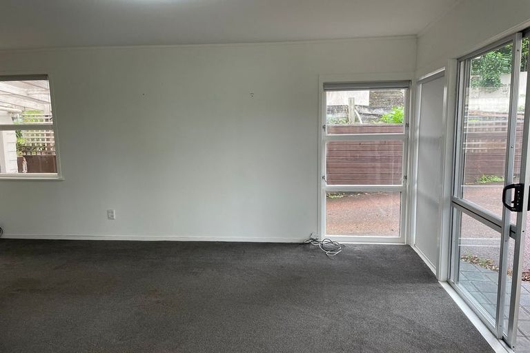 Photo of property in 62a Captain Scott Road, Glen Eden, Auckland, 0602