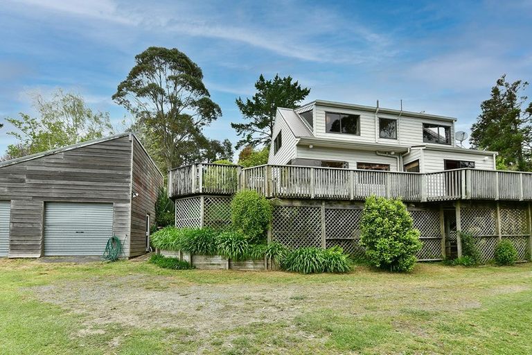 Photo of property in 136 Mclachlan Road, Kaukapakapa, Warkworth, 0984