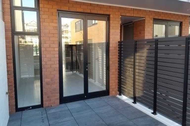 Photo of property in 10/4 Stables Lane, Silverdale, 0932