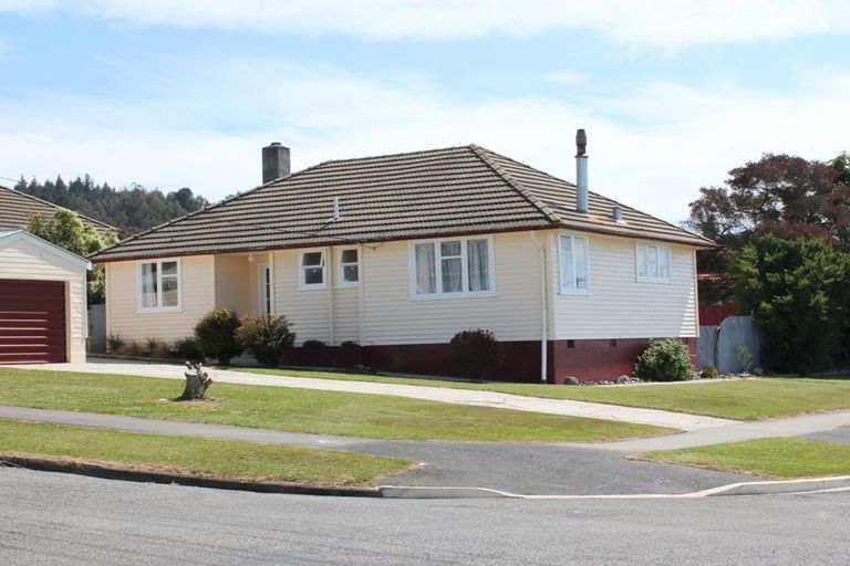 Photo of property in 2 Mclean Street, Oamaru North, Oamaru, 9400