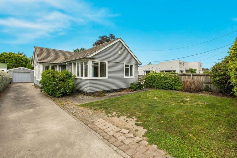 Photo of property in 97 Hansons Lane, Upper Riccarton, Christchurch, 8041