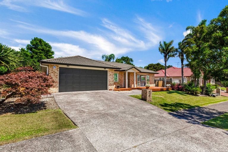 Photo of property in 14 Semillon Avenue, Henderson, Auckland, 0612
