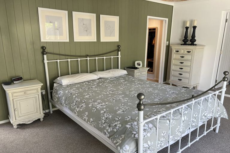 Photo of property in 384b Devonport Road, Tauranga South, Tauranga, 3112