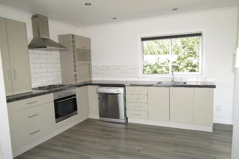 Photo of property in 13 Besley Place, Acacia Bay, Taupo, 3330