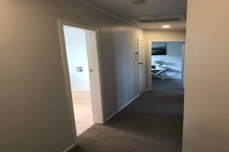 Photo of property in 60 Southsea Crescent, Silverdale, Hamilton, 3216