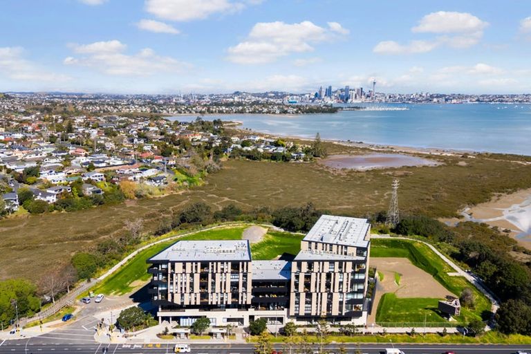 Photo of property in Amaia, 705/48 Esmonde Road, Takapuna, Auckland, 0622