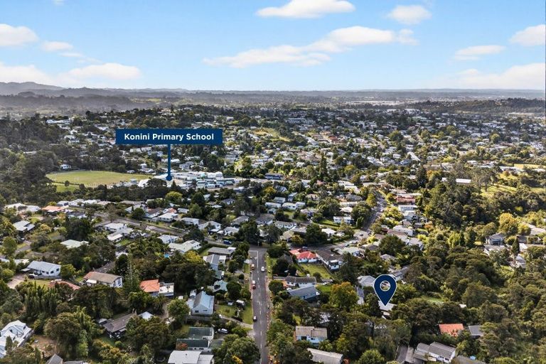 Photo of property in 8 Wirihana Road, Titirangi, Auckland, 0604