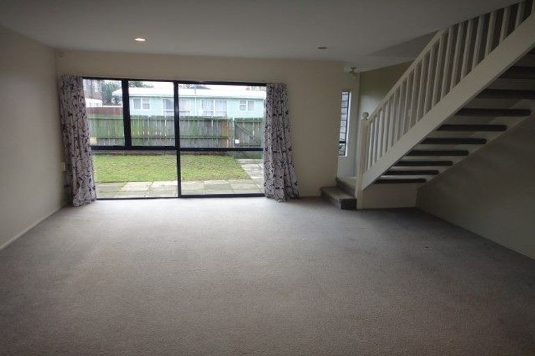 Photo of property in 2/66 Clare Road, St Albans, Christchurch, 8014