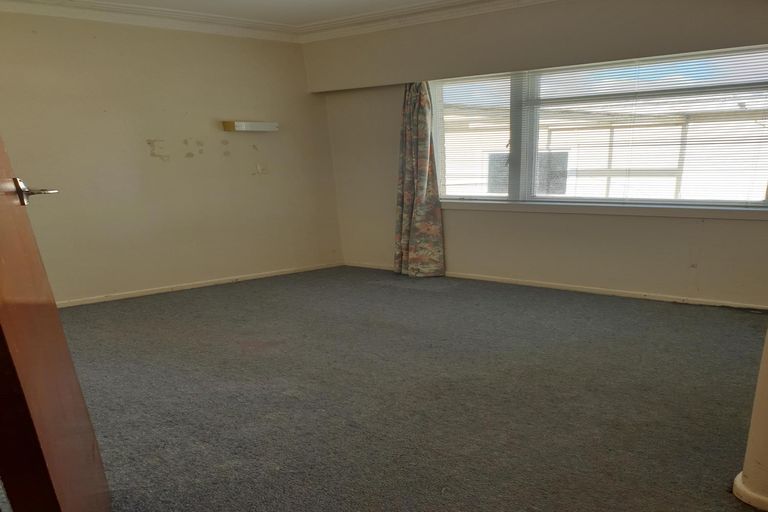 Photo of property in 1/67 Clevedon Road, Papakura, 2110