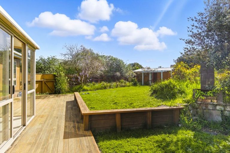 Photo of property in 29 Sarah Street, Waikawa Beach, Manakau, 5573