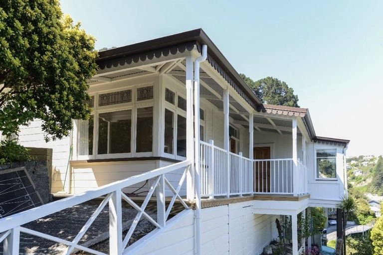 Photo of property in 5 Kowhai Road, Bluff Hill, Napier, 4110