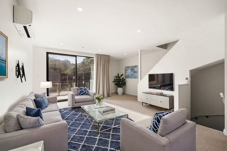 Photo of property in 17 Rua Kai Way, Brooklyn, Wellington, 6021