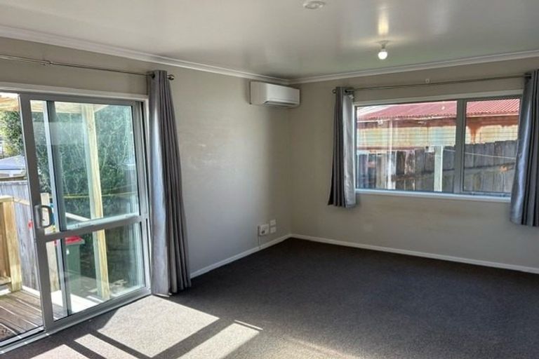 Photo of property in 10a Paritutu Road, Spotswood, New Plymouth, 4310
