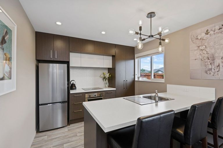 Photo of property in 10 Koareare Avenue, Halswell, Christchurch, 8025