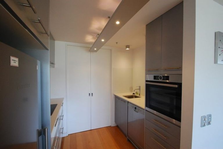 Photo of property in Aqua, 13/74 Oriental Parade, Oriental Bay, Wellington, 6011